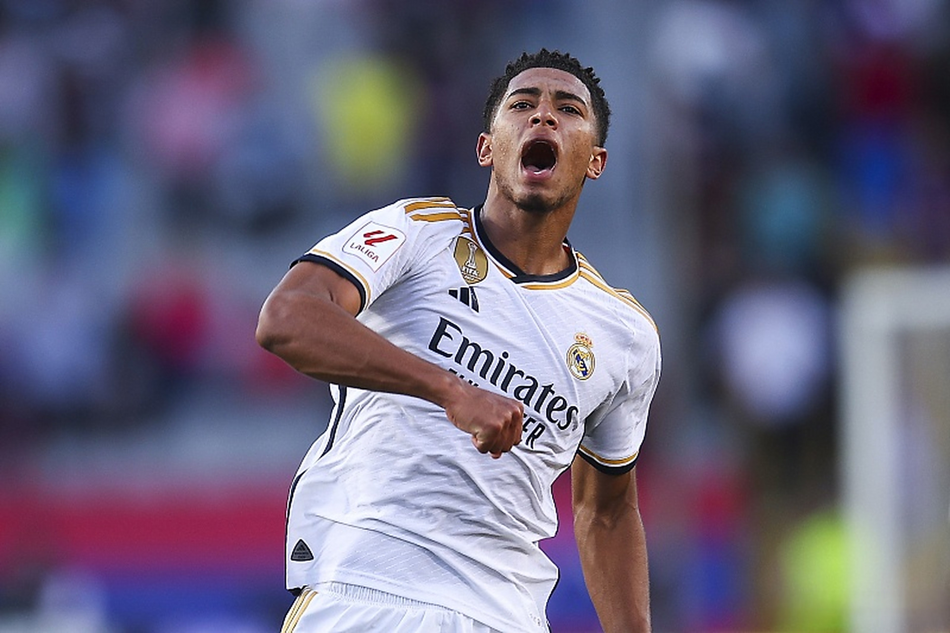 特里拍卖梅西06年球衣支持慈善