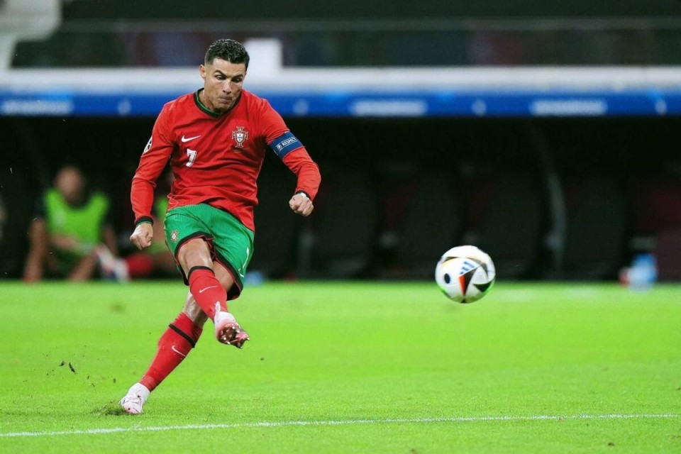 懂球帝12周年120大瞬间1／8决赛：重磅来袭，谁将通往八强？（懂球帝12周年120大瞬间1／8决赛开战：谁能挺进八强？）