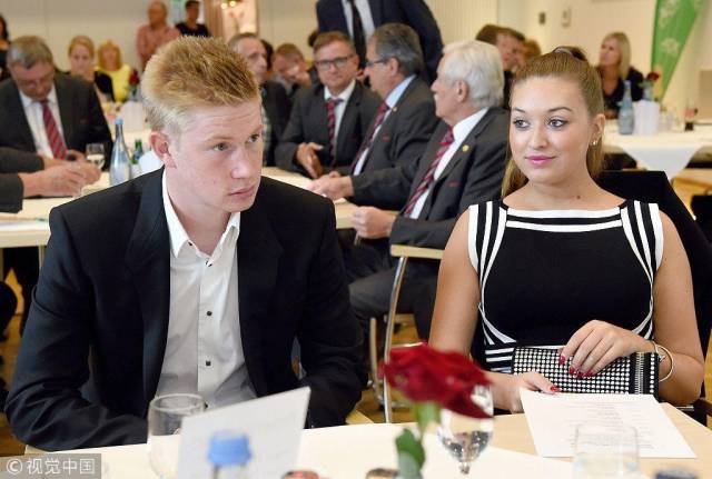 常规赛12月31日：辽宁本钢VS上海久事 王哲林集锦