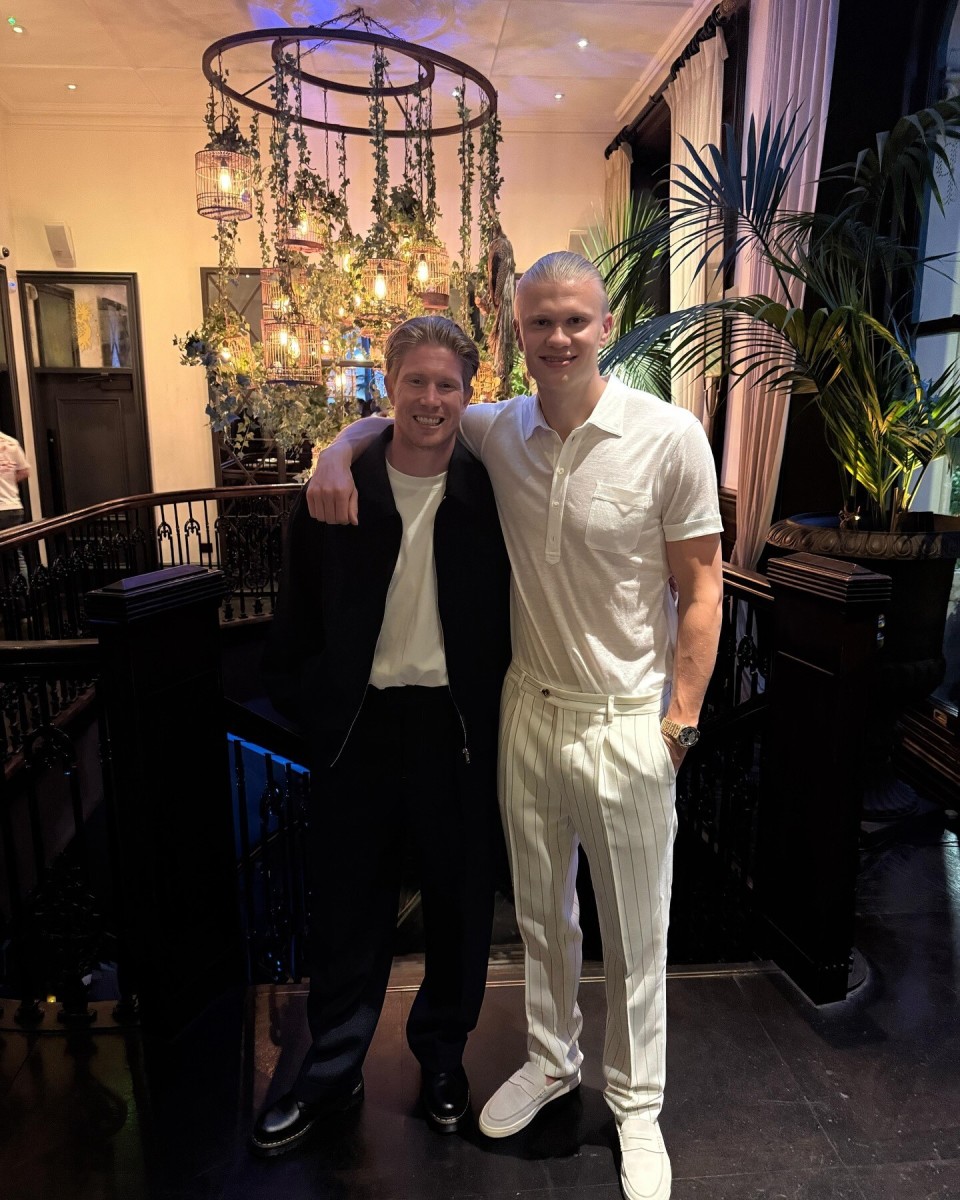 网易又曝光了一款新作，定位开放世界二次元，与《非人学园》有关